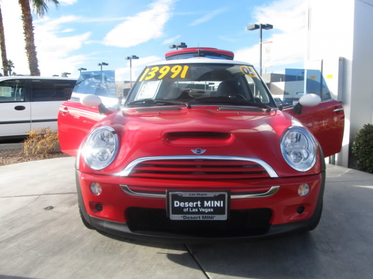 Hình ảnh Đại gia đình Mini Cooper tại Las Vegas