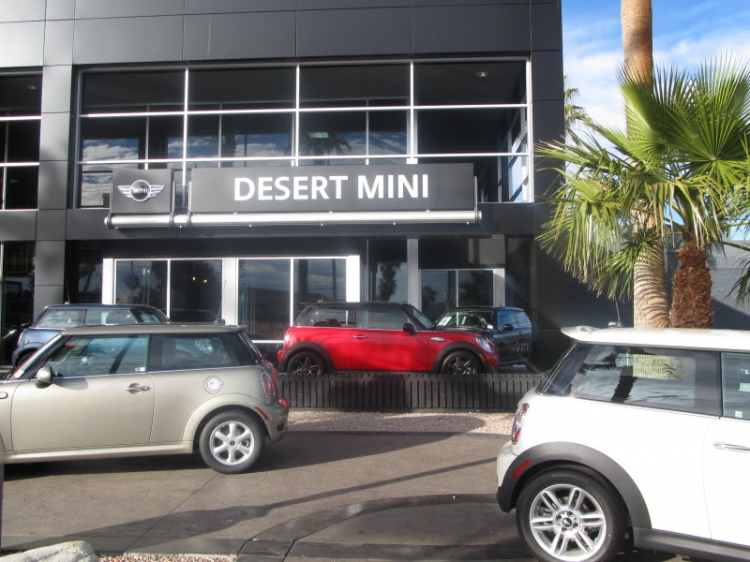 Hình ảnh Đại gia đình Mini Cooper tại Las Vegas