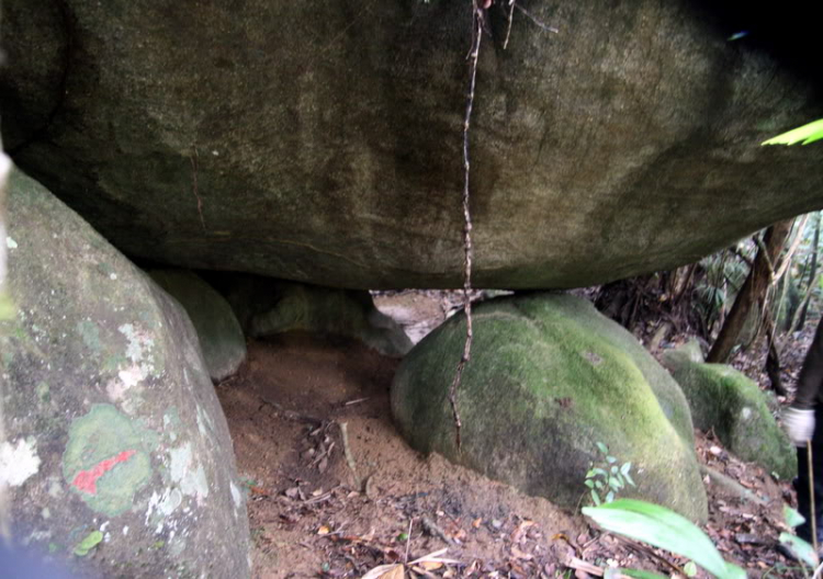NÚI CHÚA - THẤT ĐỈNH