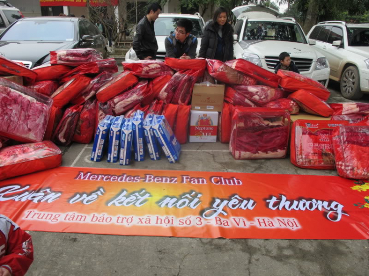 MBFC & chương trình từ thiện cuối năm (đầu cầu Hà Nội)