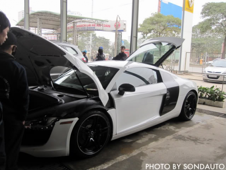 siêu xe AUDI R8 khác gì siêu rẻ BYD F0