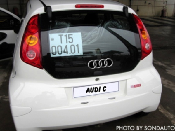 siêu xe AUDI R8 khác gì siêu rẻ BYD F0 siêu xe AUDI R8 khác gì siêu rẻ BYD F0