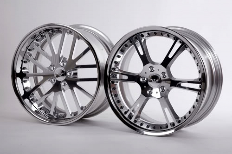 siêu xe AUDI R8 khác gì siêu rẻ BYD F0 siêu xe AUDI R8 khác gì siêu rẻ BYD F0