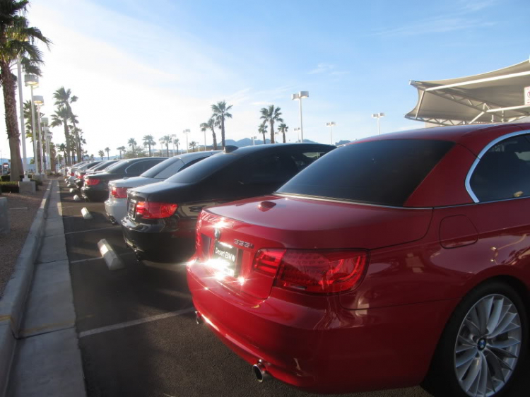 Showroom BMW tặng các bác chi hội BMW