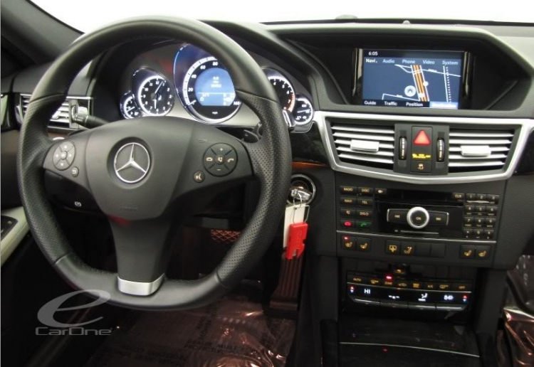 Mercedes BENZ GLK Navigation system(DVD,6gb Hard Drive) Mercedes BENZ GLK Navigation system(DVD,6gb Hard Drive)
