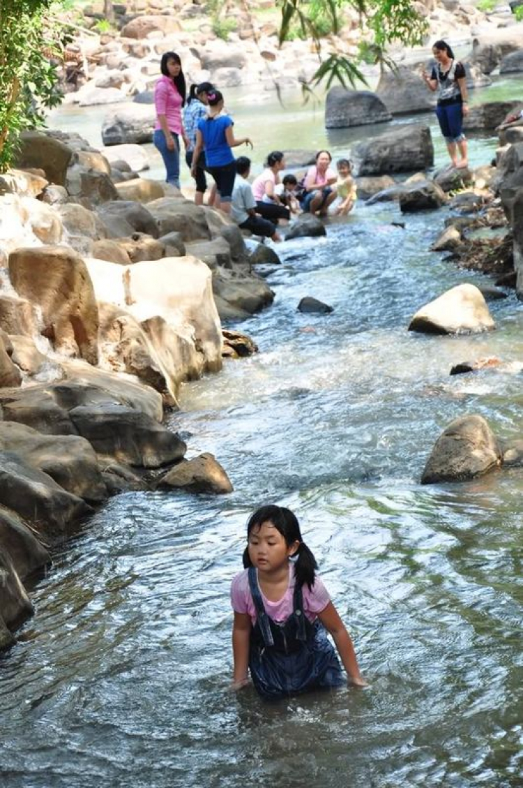 Hình ảnh Tân Niên - Giang Điền 2011