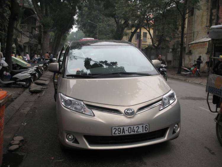 Sienna LE 3.5 model 2011: chiếc xe cho gia đình có giá hợp lý!