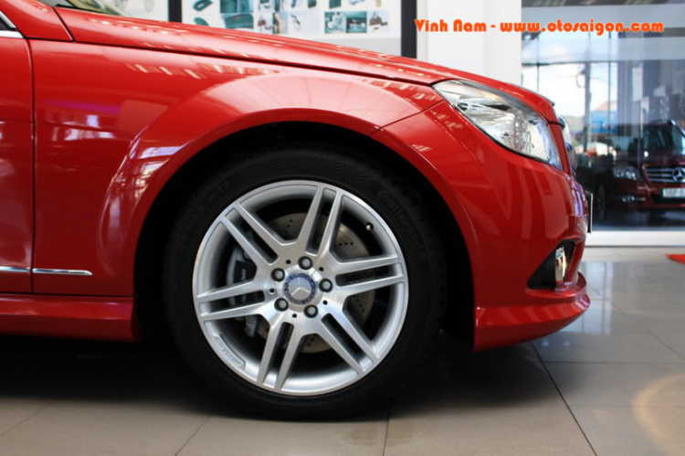 Cảm nhận ban đầu trên chiếc C300 AMG đầu tiên tại Sài Gòn!