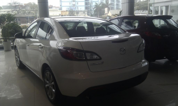 Giá Mazda3 Chính hãng có rồi các bác ơi.