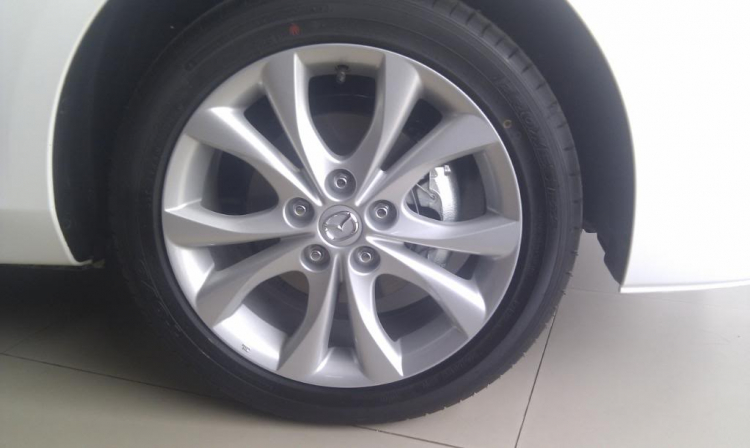 Giá Mazda3 Chính hãng có rồi các bác ơi.