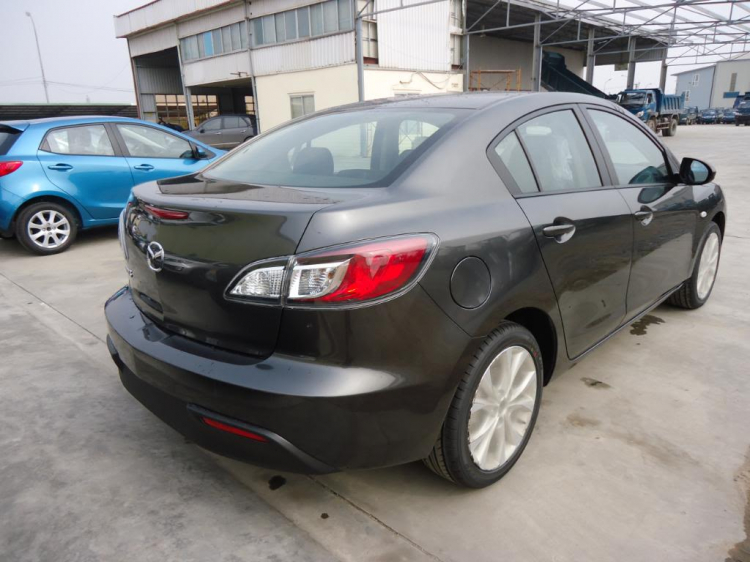 Giá Mazda3 Chính hãng có rồi các bác ơi.