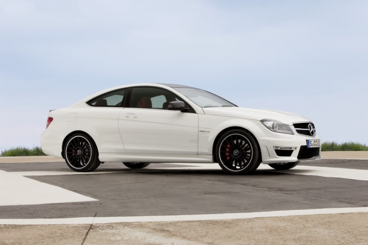 Mercedes C63 AMG coupe 2012 trình làng