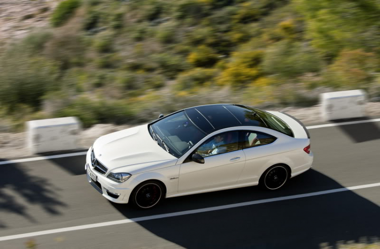 Mercedes C63 AMG coupe 2012 trình làng