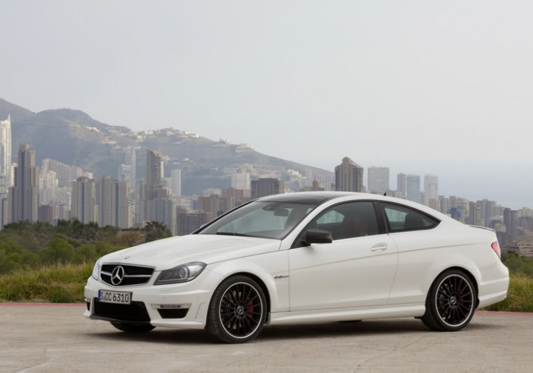 Mercedes C63 AMG coupe 2012 trình làng