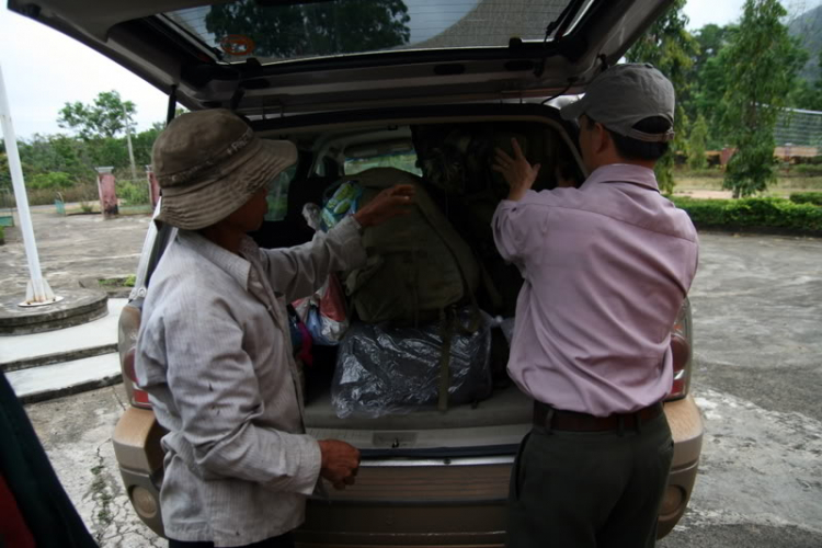CHƯ YANG SIN, MỘT CHUYẾN HÀNH XÁC THÚ VỊ