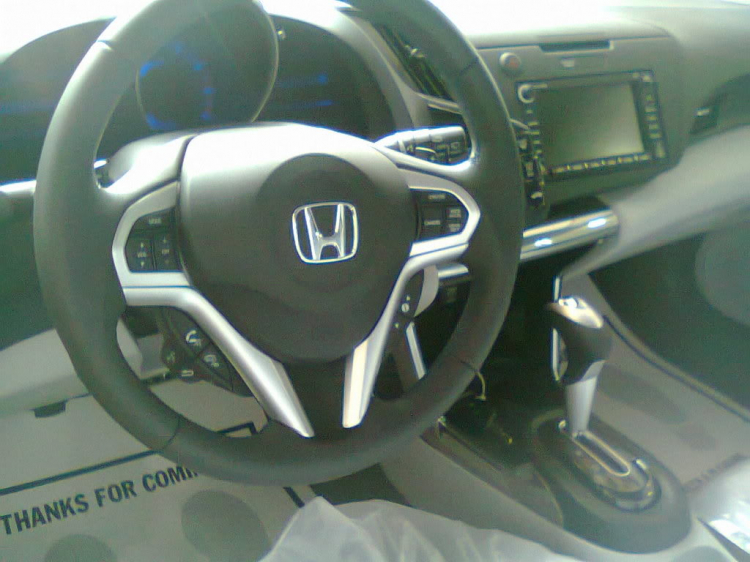 Honda CR-Z  “Sport hybrid coupe” đầu tiên về VN