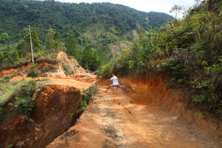 20 giờ cùng nhau trên Đại Lộ thơ Mộng 722 ...!