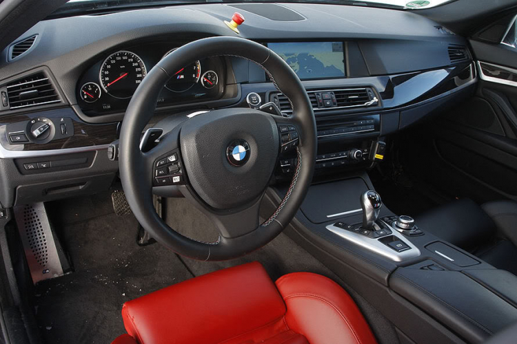 BMW M5 : mới vs cũ ! BMW M5 : mới vs cũ !