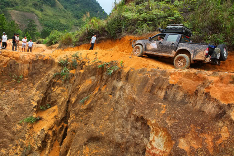 20 giờ cùng nhau trên Đại Lộ thơ Mộng 722 ...!