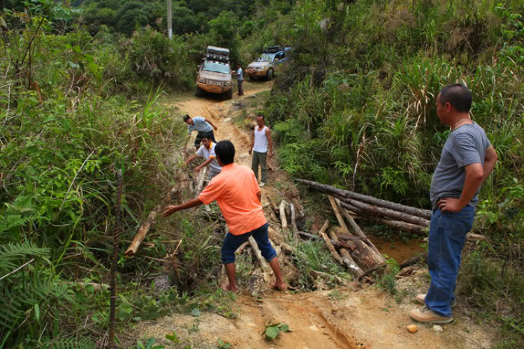 20 giờ cùng nhau trên Đại Lộ thơ Mộng 722 ...!