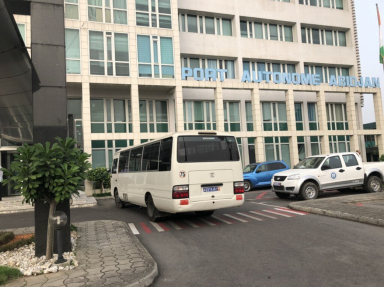 Em đang ở Tây Phi - Bờ Biển Ngà Em đang ở Tây Phi - Bờ Biển Ngà