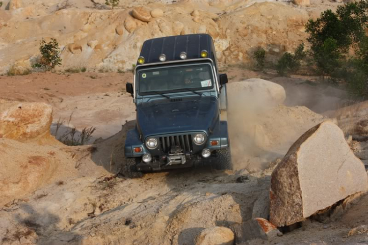 Offroad chào mừng kỷ niệm Jeep 2 năm thành lập