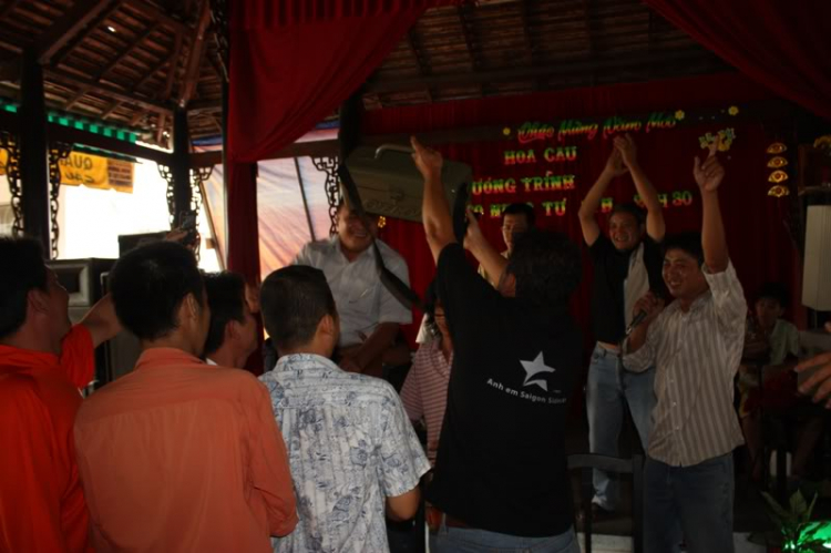 Những hình ảnh Saigon Jeep giao lưu Anh Em Saigon SideCar Những hình ảnh Saigon Jeep giao lưu Anh Em Saigon SideCar