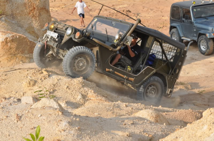 Offroad chào mừng kỷ niệm Jeep 2 năm thành lập