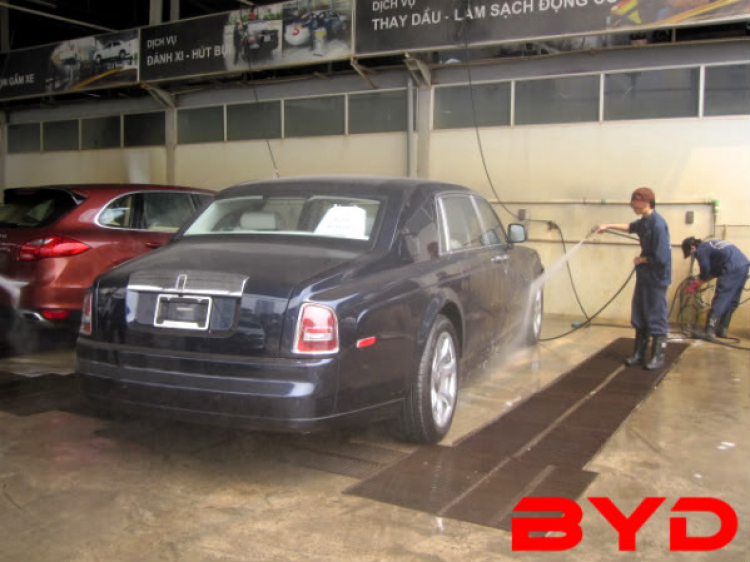 Rolls-Royce Phantom màu XANH NHUNG mới về tháng 4/2011