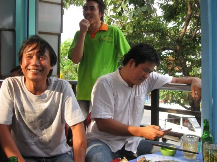 Mời các thành viên OS từ miền Trung vào đây ...