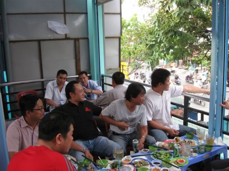 Mời các thành viên OS từ miền Trung vào đây ...