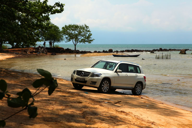 Ảnh ký sự đoàn Mercedes GLK chào đón bình minh trên đảo Phú Quốc