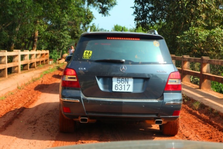 Ảnh ký sự đoàn Mercedes GLK chào đón bình minh trên đảo Phú Quốc