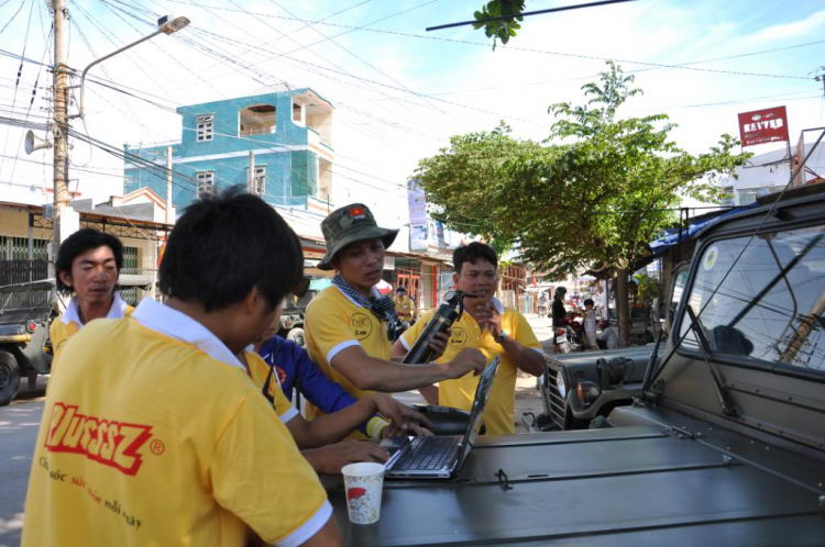 HÌNH ẢNH SAIGONJEEP VÀ SIDECAR OFFROAD TẠI NHƠN TRẠCH 30/04/2011