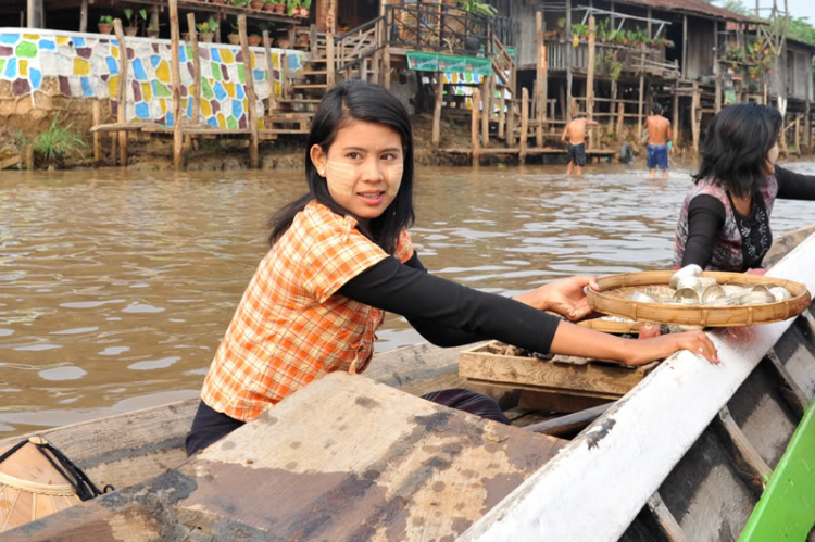 Phong cảnh thiên nhiên, cuộc sống trên hồ Inle - Myanmar