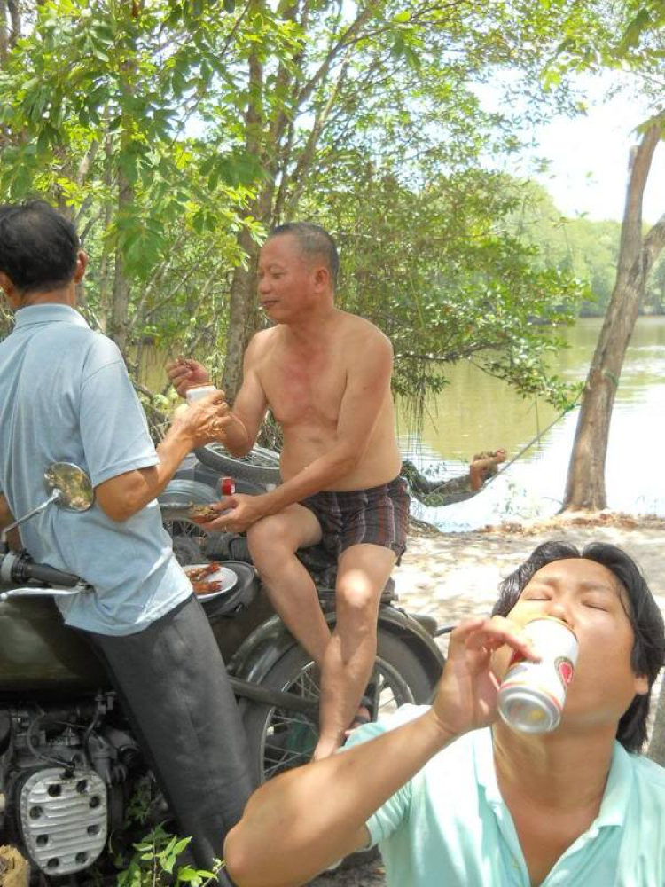 HÌNH ẢNH SAIGONJEEP VÀ SIDECAR OFFROAD TẠI NHƠN TRẠCH 30/04/2011