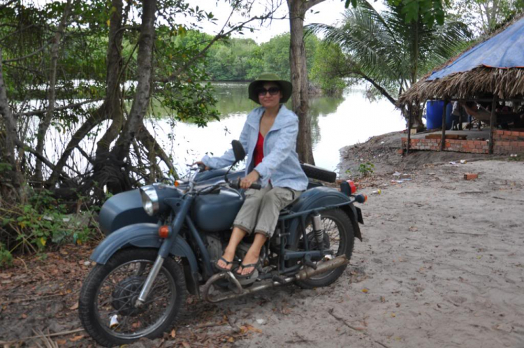 HÌNH ẢNH SAIGONJEEP VÀ SIDECAR OFFROAD TẠI NHƠN TRẠCH 30/04/2011