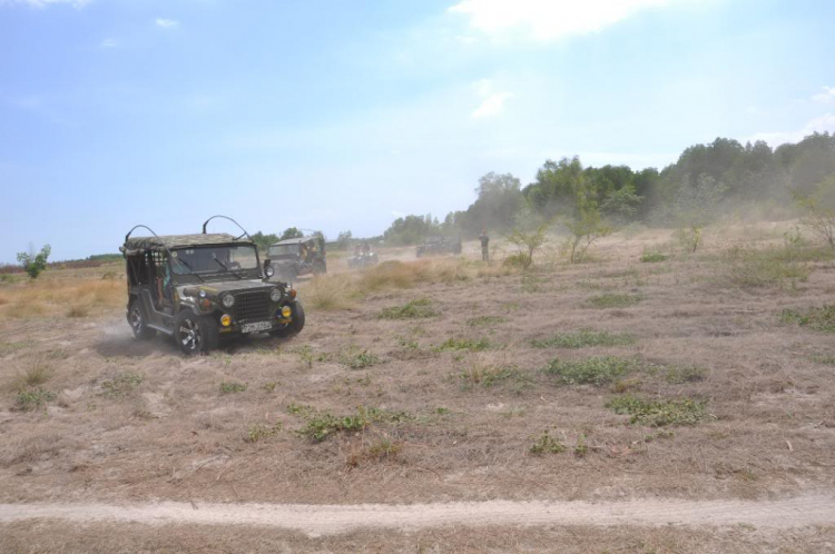 HÌNH ẢNH SAIGONJEEP VÀ SIDECAR OFFROAD TẠI NHƠN TRẠCH 30/04/2011