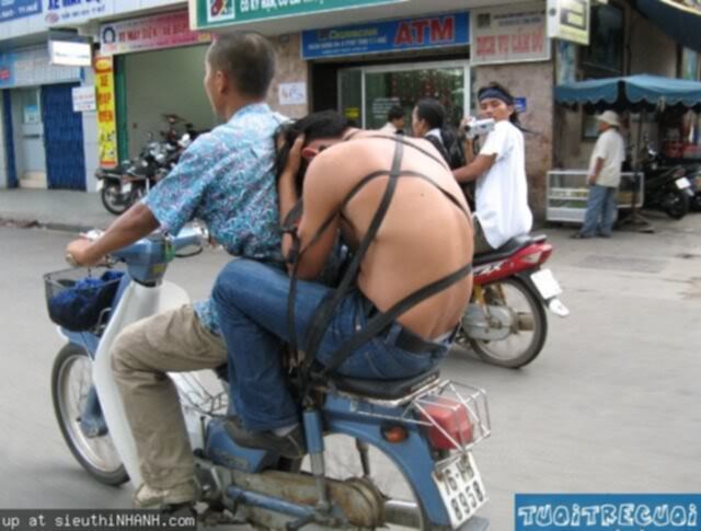 Hội "Thi Ca Bo Ke"