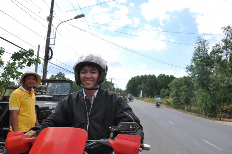 HÌNH ẢNH SAIGONJEEP VÀ SIDECAR OFFROAD TẠI NHƠN TRẠCH 30/04/2011