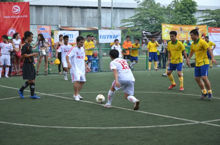 Tường thuật các trận bóng XNLFC trong mùa giải 2011