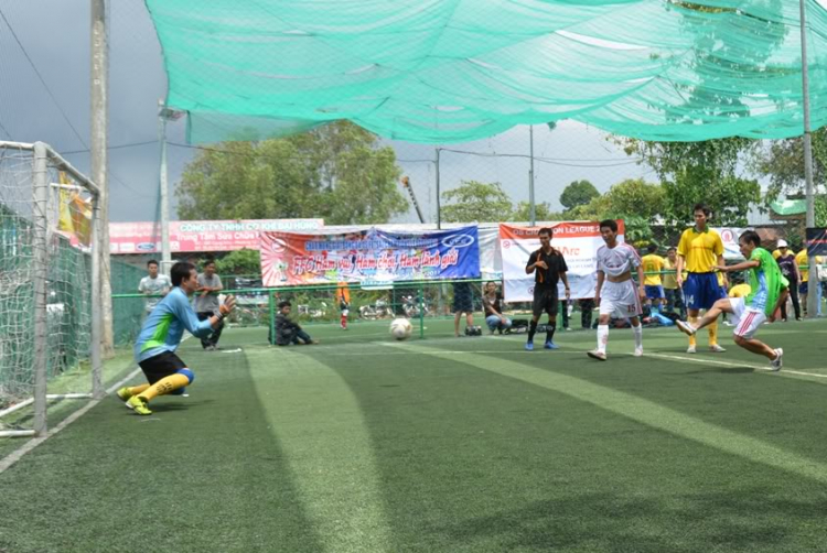 Tường thuật các trận bóng XNLFC trong mùa giải 2011