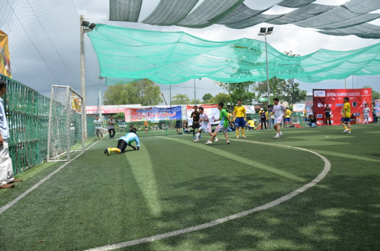 Tường thuật các trận bóng XNLFC trong mùa giải 2011