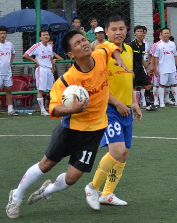 Tường thuật các trận bóng XNLFC trong mùa giải 2011