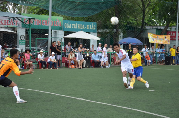Tường thuật các trận bóng XNLFC trong mùa giải 2011