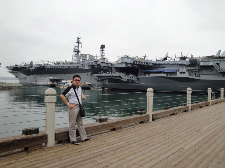 HFC : Thăm hàng không mẫu hạm USS MIDWAY ở San Diego / California HFC : Thăm hàng không mẫu hạm USS MIDWAY ở San Diego / California