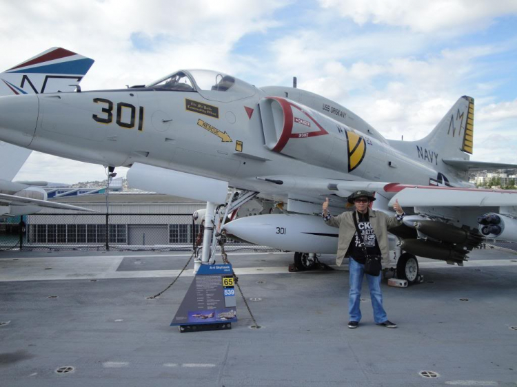 HFC : Thăm hàng không mẫu hạm USS MIDWAY ở San Diego / California HFC : Thăm hàng không mẫu hạm USS MIDWAY ở San Diego / California