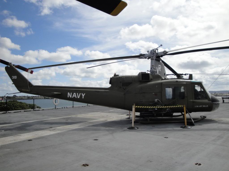 HFC : Thăm hàng không mẫu hạm USS MIDWAY ở San Diego / California HFC : Thăm hàng không mẫu hạm USS MIDWAY ở San Diego / California