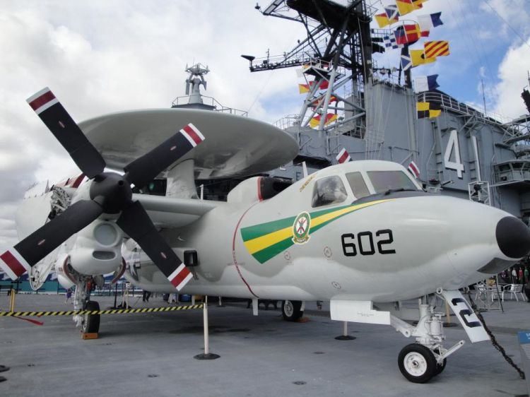 HFC : Thăm hàng không mẫu hạm USS MIDWAY ở San Diego / California