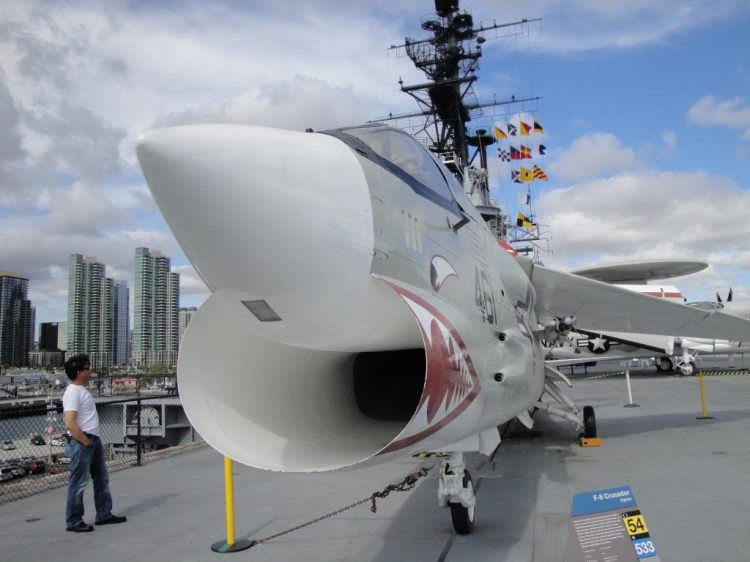 HFC : Thăm hàng không mẫu hạm USS MIDWAY ở San Diego / California